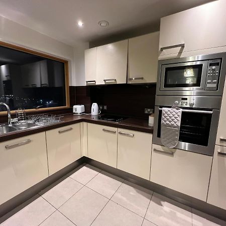Bigkings Stylish 2 Bedroom Apartment With Free On Street Parking Manchester Esterno foto